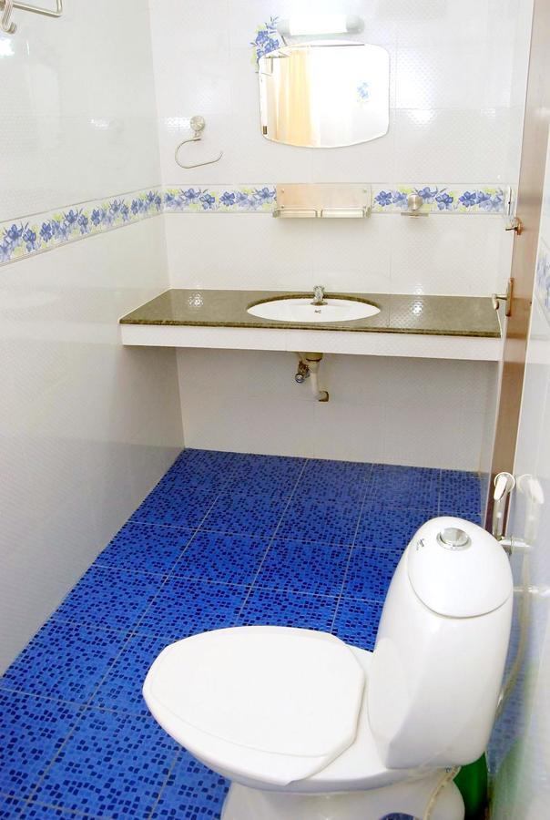 Hotel Jj Inn Kochi Екстер'єр фото
