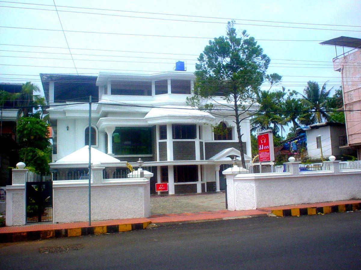 Hotel Jj Inn Kochi Екстер'єр фото